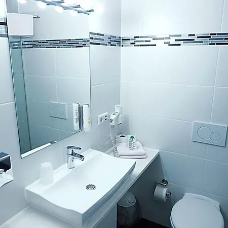 Hotel & Gaestehaus Hesse 3*