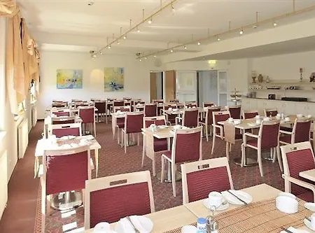 & Gaestehaus Hesse קוויקבורן