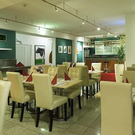 & Gaestehaus Hesse 3*